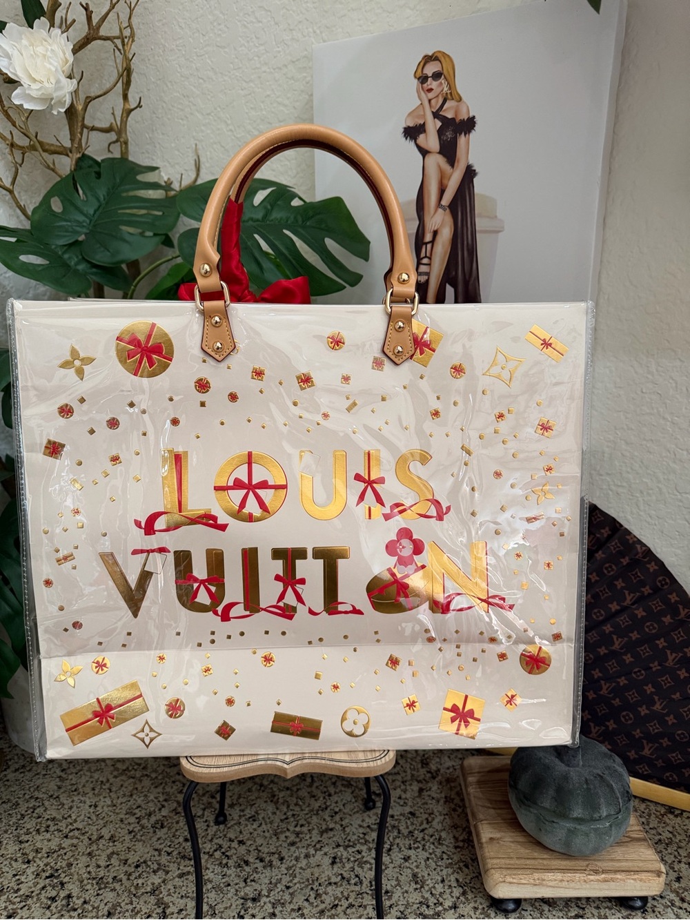 ♥️🤍♥️Louis Vuitton XL Holiday Gift Bag Tote♥️🤍♥️ - Picture 4 of 7